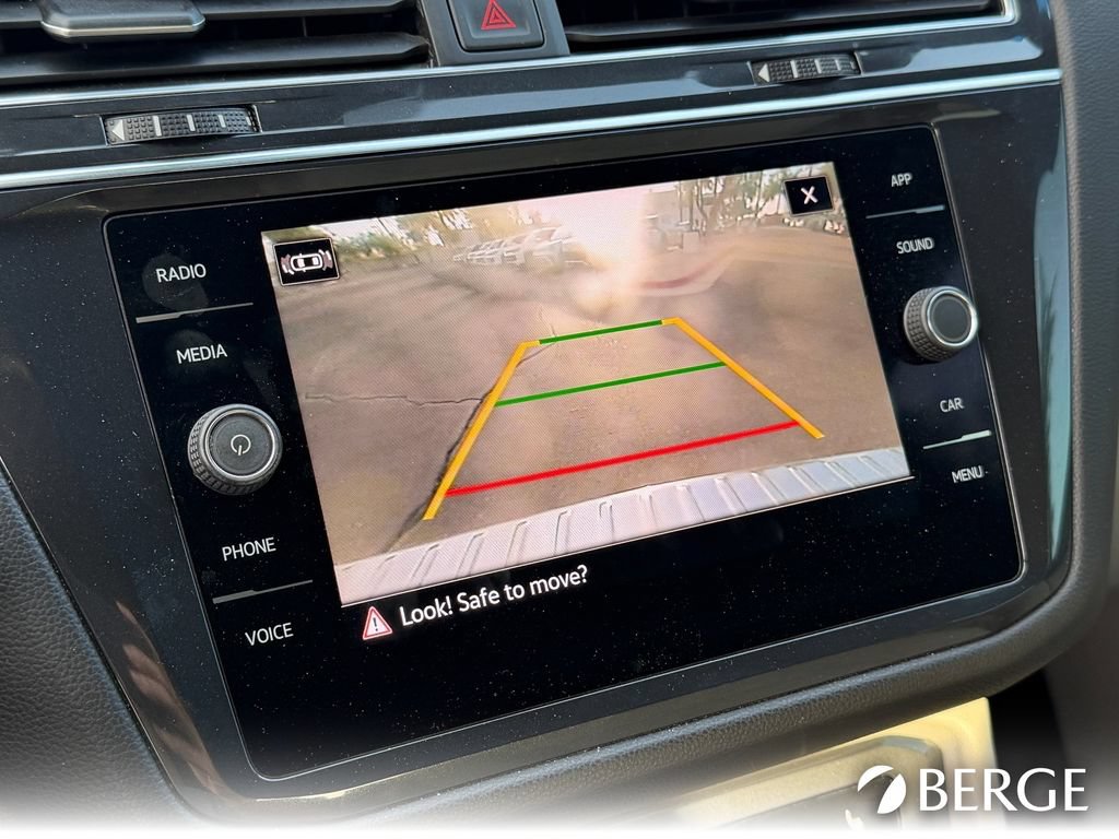 Used 2022 Volkswagen Tiguan SE R-Line AWD/4WD image 22