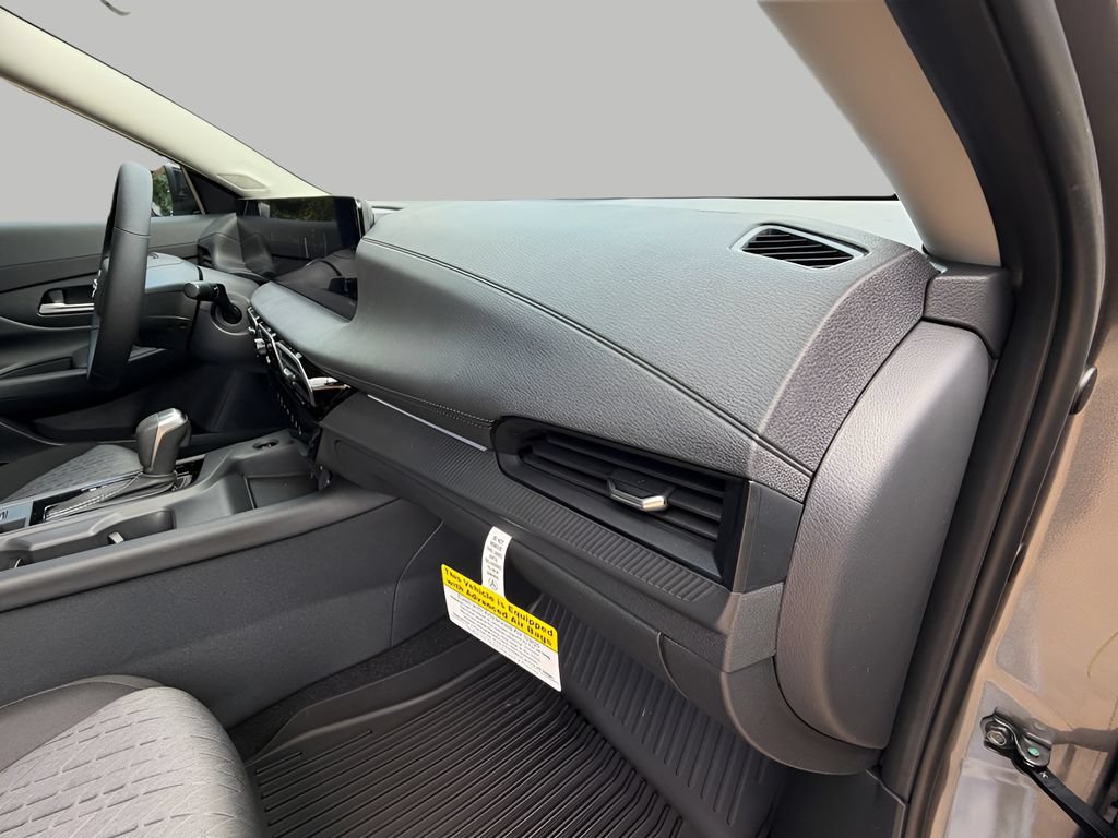 New 2026 Nissan Sentra SV w/ SV Convenience Package FWD image 10