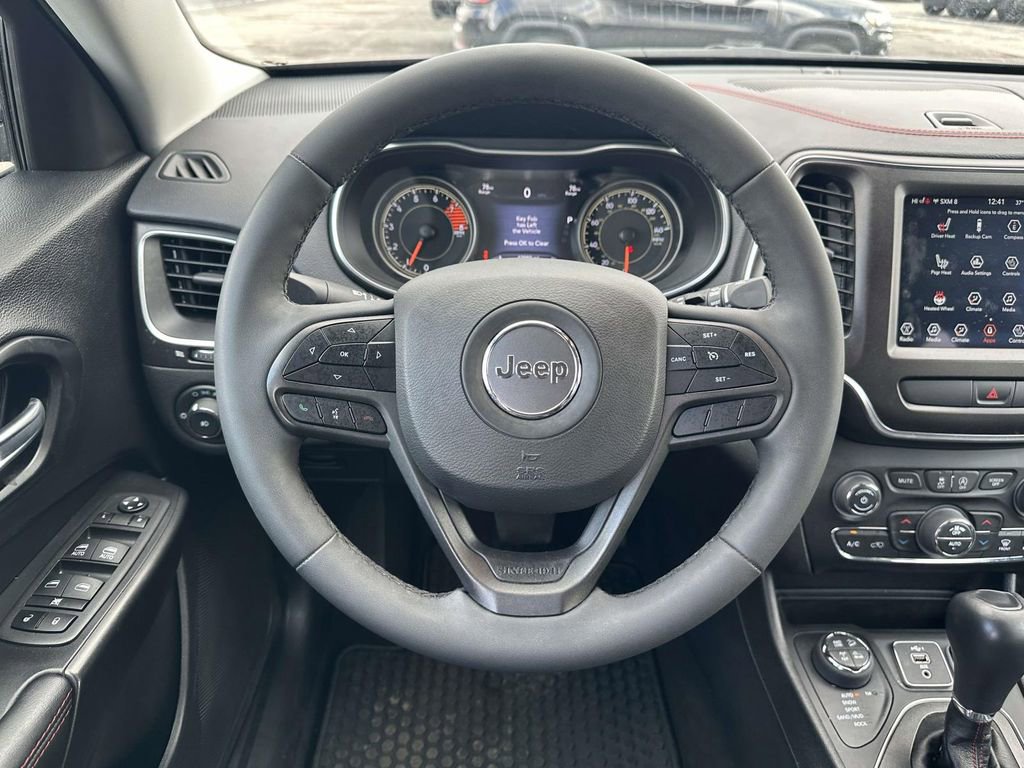 Used 2022 Jeep Cherokee Trailhawk w/ Comfort/Convenience Group image 15