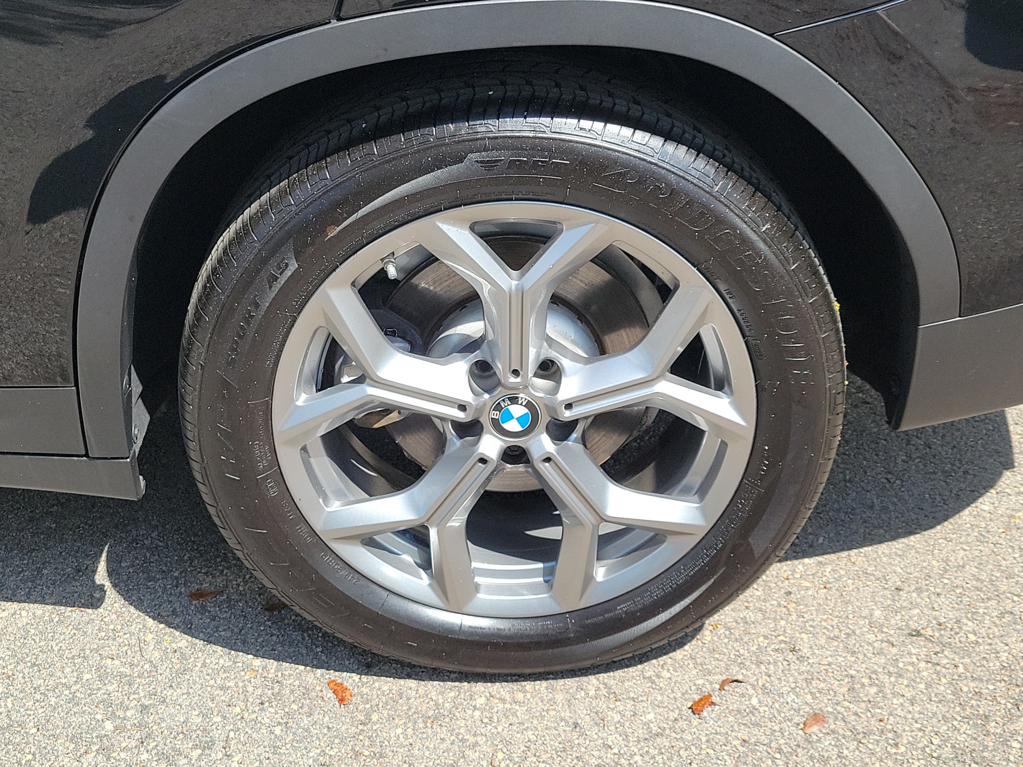 Used 2024 BMW X3 sDrive30i w/ Premium Package RWD image 6