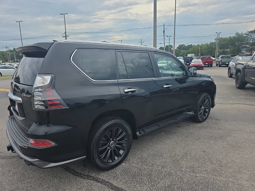 Used 2023 Lexus GX 460 Luxury w/ Sport Design Package AWD/4WD image 5