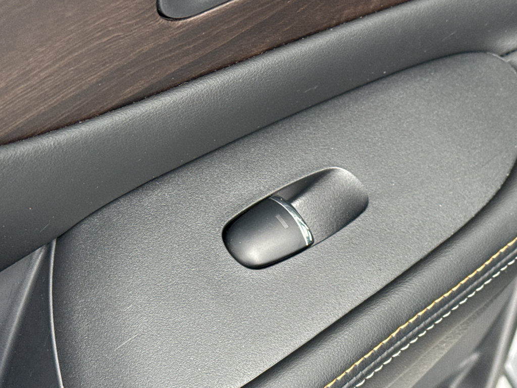 Certified 2024 Nissan Murano Platinum w/ Cargo Package image 30