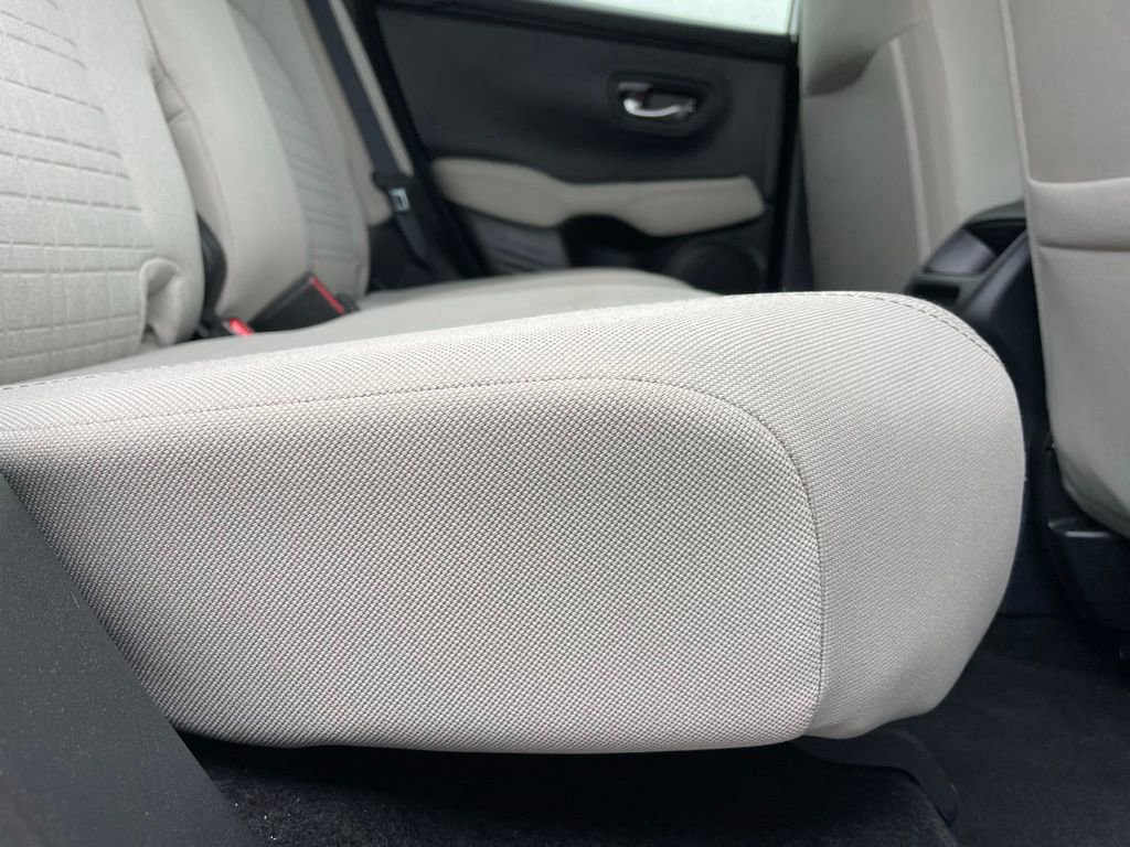 Certified 2025 Honda HR-V LX image 34