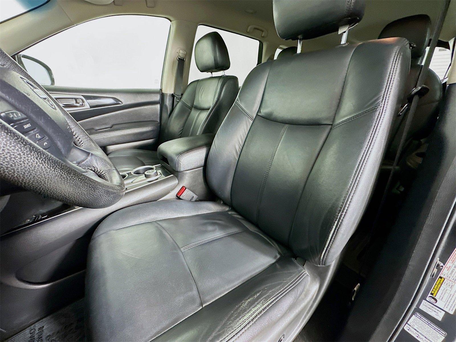 Used 2013 Nissan Pathfinder SV image 20