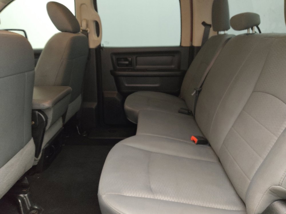 Used 2018 RAM 1500 Express RWD image 18