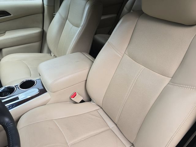 Used 2016 Nissan Pathfinder Platinum FWD image 13