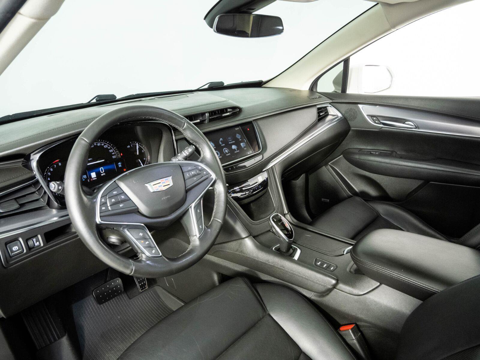 Used 2019 Cadillac XT5 Premium Luxury AWD/4WD image 4