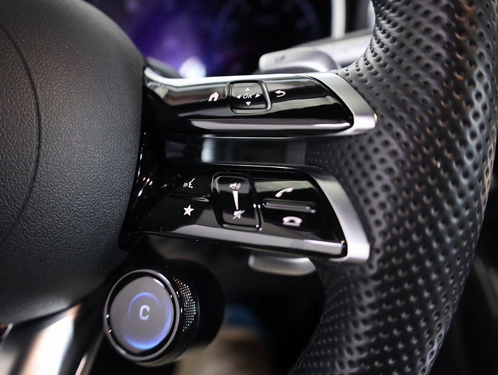 Used 2023 Mercedes-Benz SL 55 AMG 4MATIC image 21