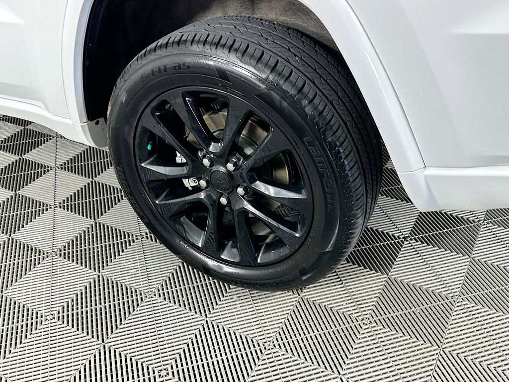 Certified 2022 Jeep Grand Cherokee Laredo X image 43