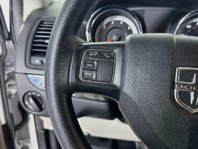 Used 2018 Dodge Grand Caravan SE w/ UConnect Hands-Free Group FWD image 13