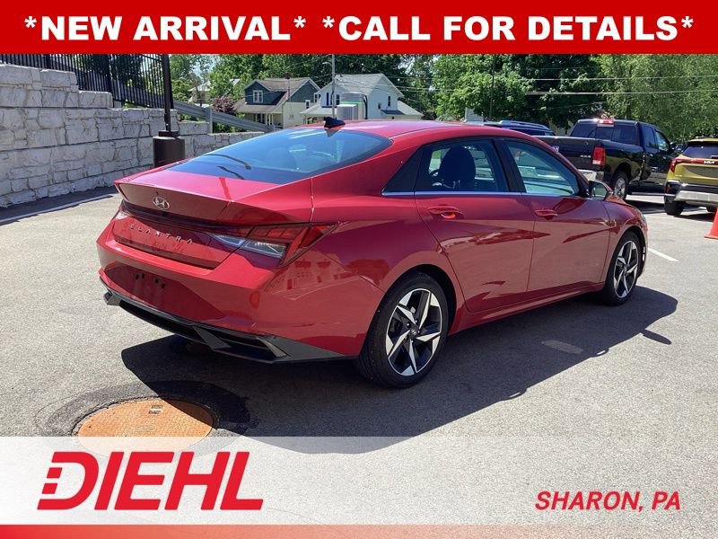 Used 2022 Hyundai Elantra SEL w/ Convenience + Premium Package FWD image 7