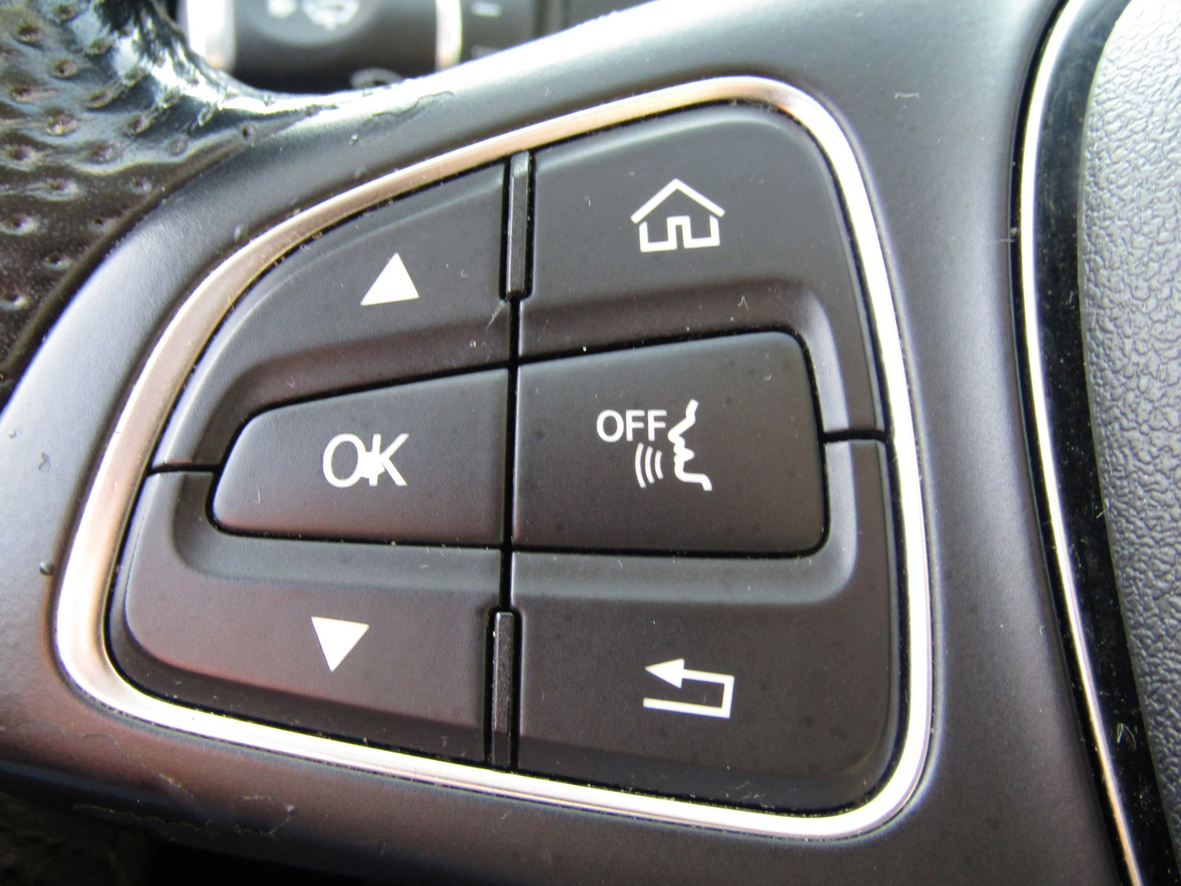 Used 2017 Mercedes-Benz C 300 4MATIC Sedan image 29