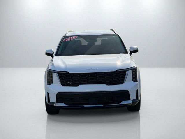 Certified 2025 Kia Sorento S image 2
