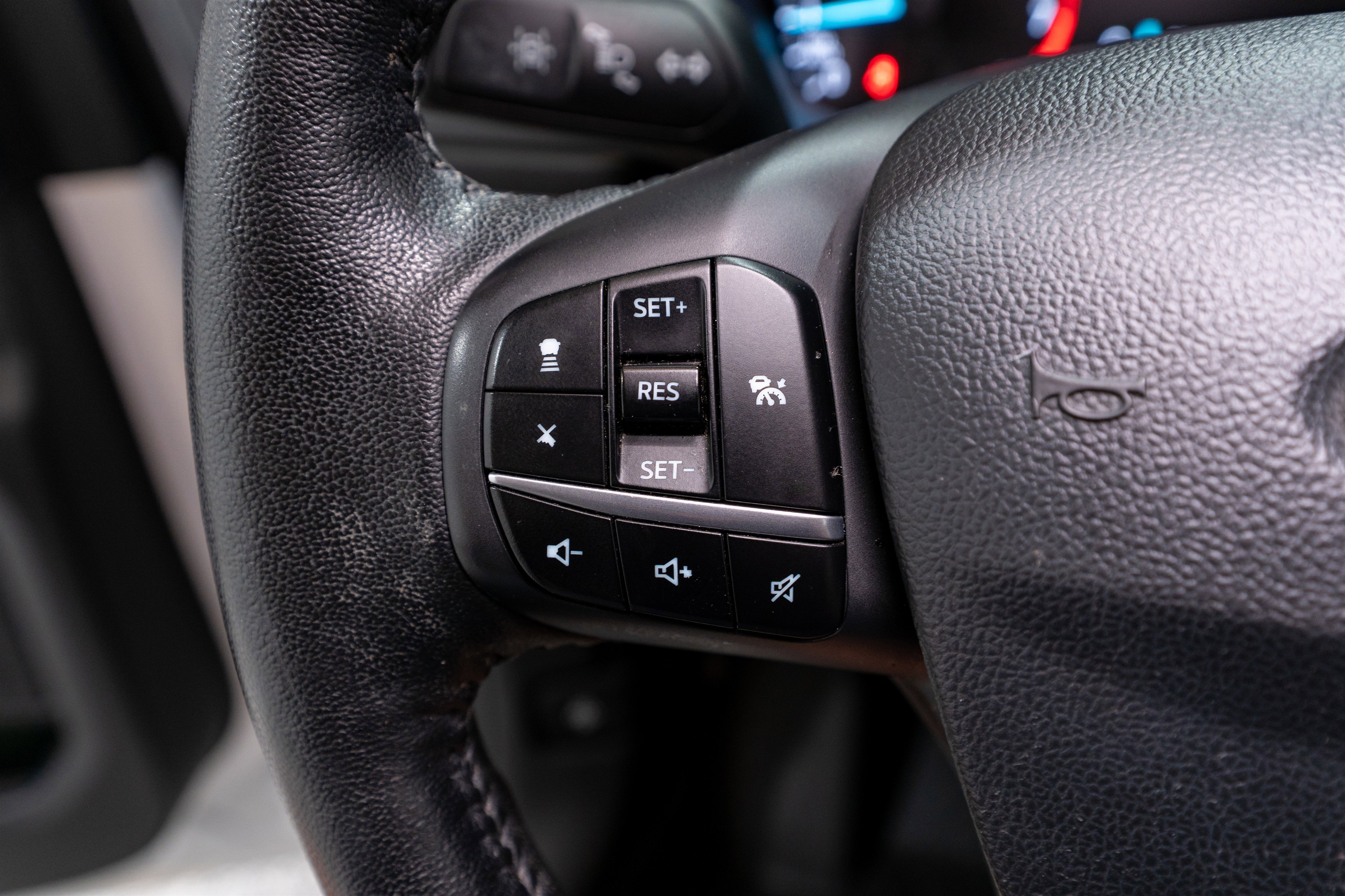 Used 2020 Ford Escape SEL image 26