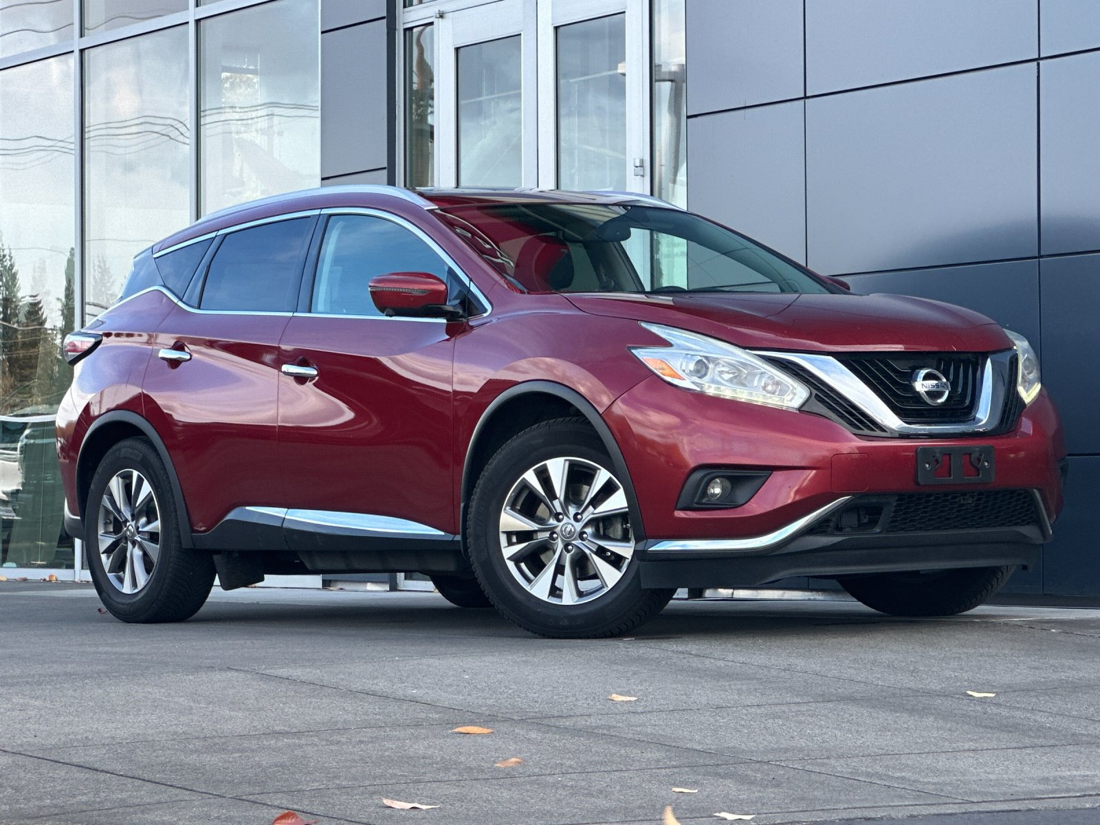 Used 2017 Nissan Murano SL w/ SL Technology Package AWD/4WD image 2