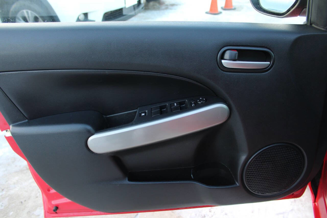 Used 2014 MAZDA MAZDA2 Sport image 11