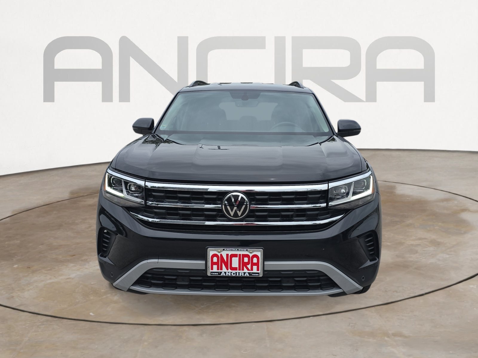 Used 2023 Volkswagen Atlas SE w/ Black Wheel Package FWD image 5
