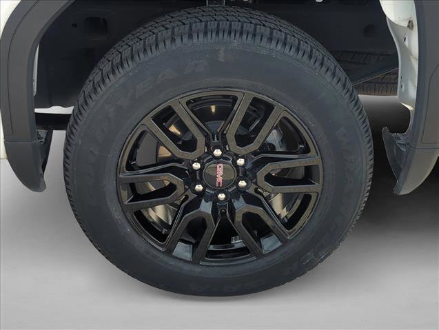 Used 2024 GMC Sierra 1500 Elevation image 25