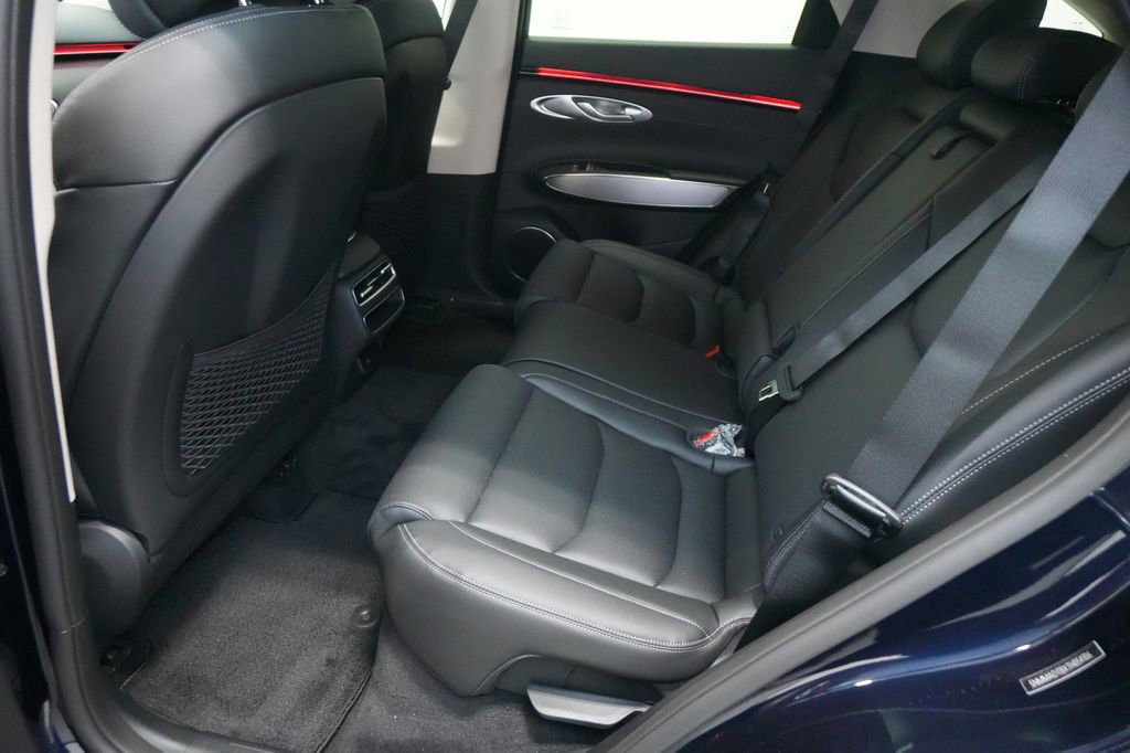 New 2026 Genesis GV70 2.5T Select image 23