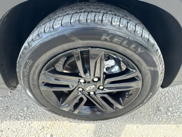 Used 2025 Chevrolet Trax ACTIV w/ Sunroof Package FWD image 27