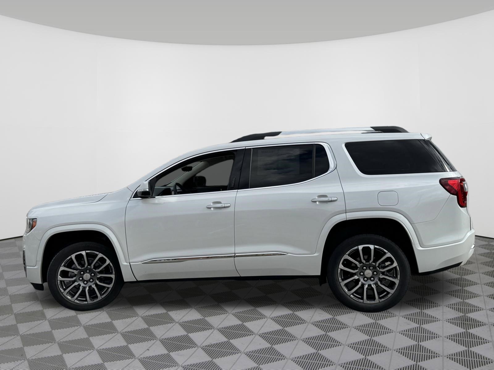 Used 2020 GMC Acadia Denali w/ Technology Package image 16
