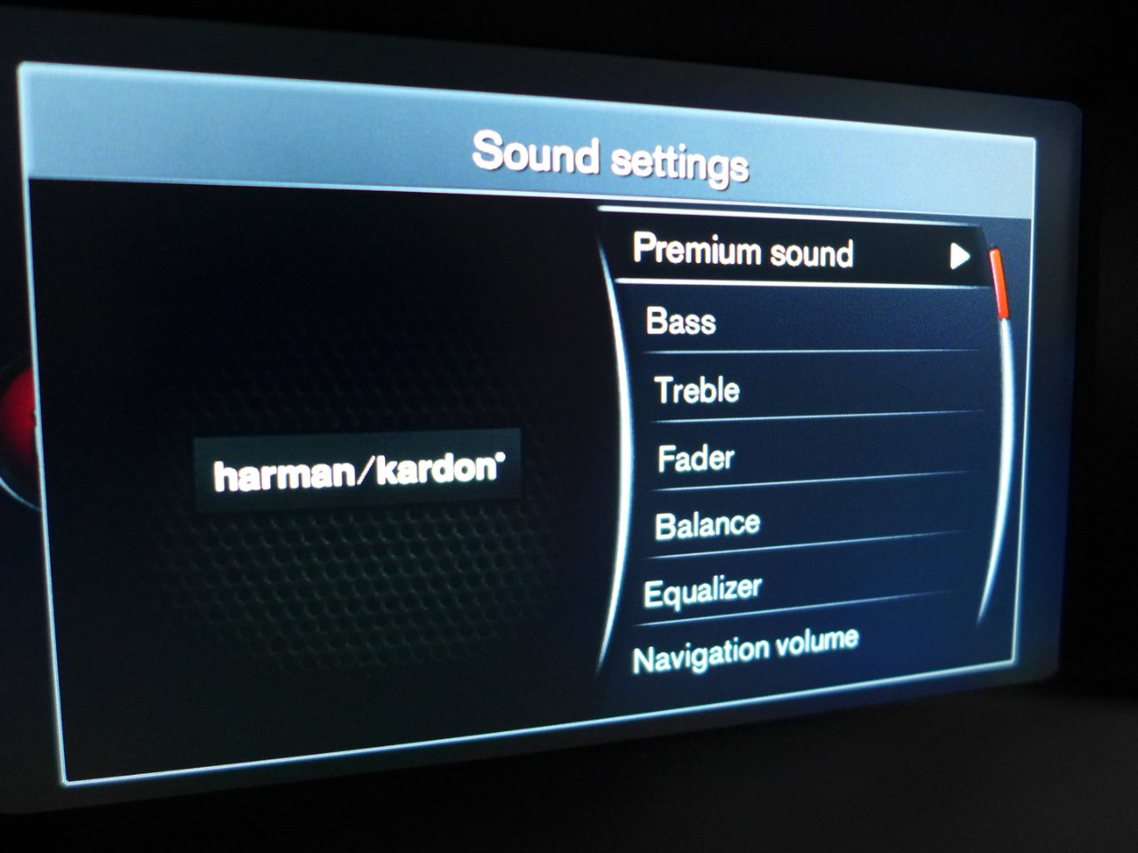 Used 2016 Volvo XC70 T5 Platinum w/ Protection Package image 25