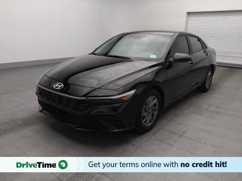 Used 2024 Hyundai Elantra SEL FWD image 1