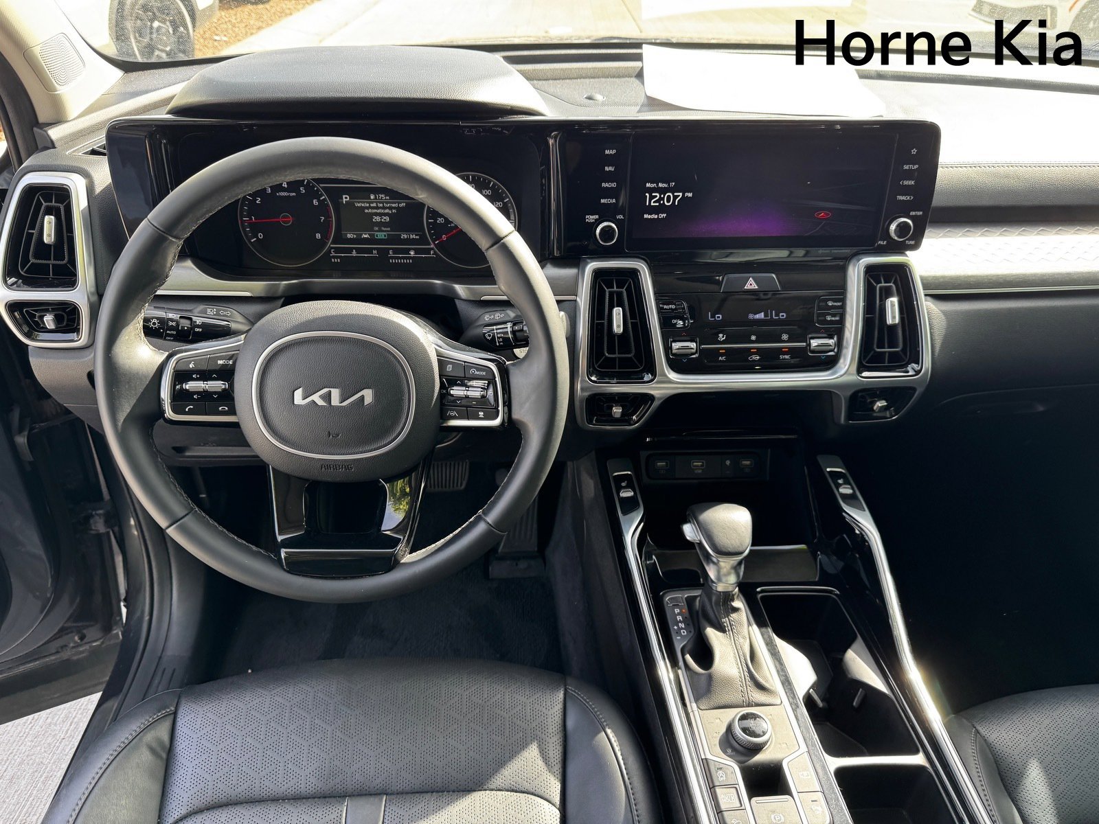 Certified 2022 Kia Sorento SX image 15