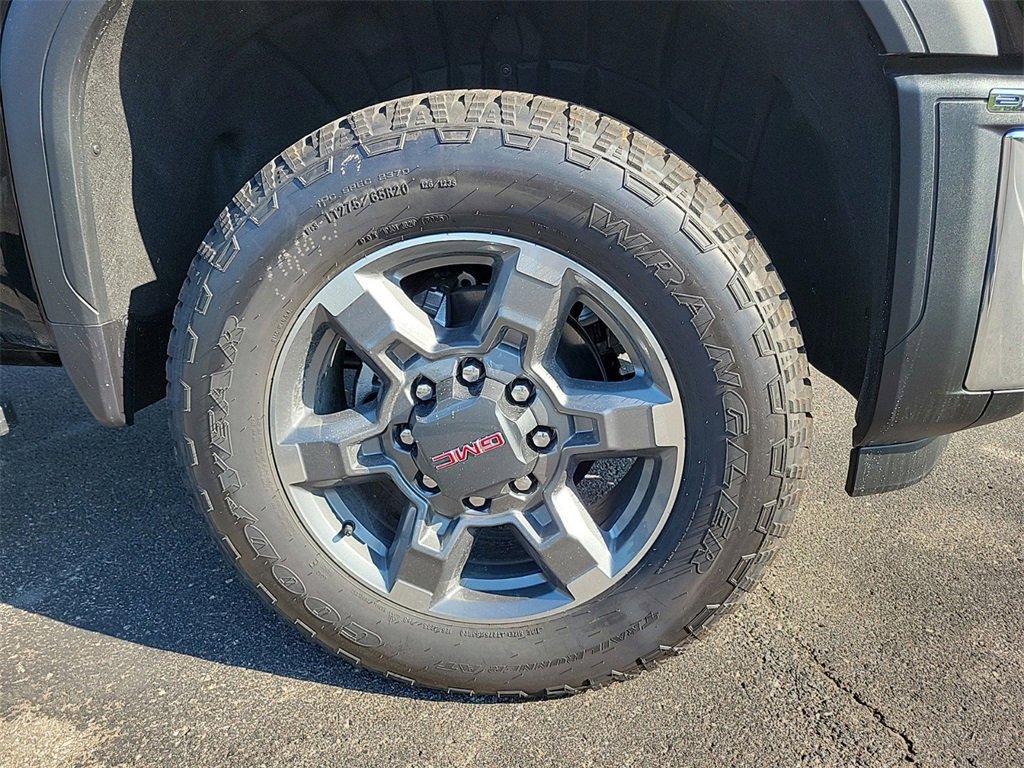 New 2026 GMC Sierra 2500 SLT w/ SLT Premium Package image 5