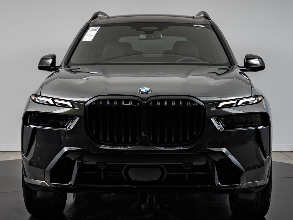 New 2027 BMW X7 xDrive40i w/ M Sport Package AWD/4WD image 2