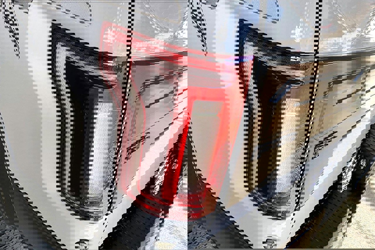 Used 2017 Ford F150 Raptor w/ Equipment Group 801A Mid image 29