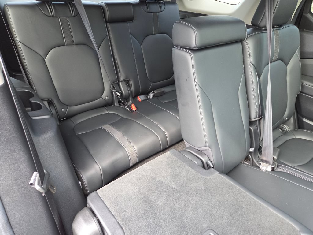 Certified 2025 Honda Pilot Touring image 32