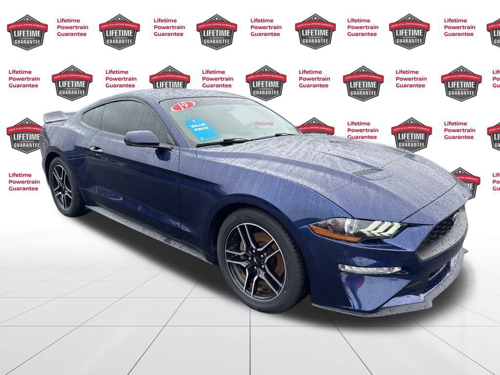Used 2019 Ford Mustang Premium image 3