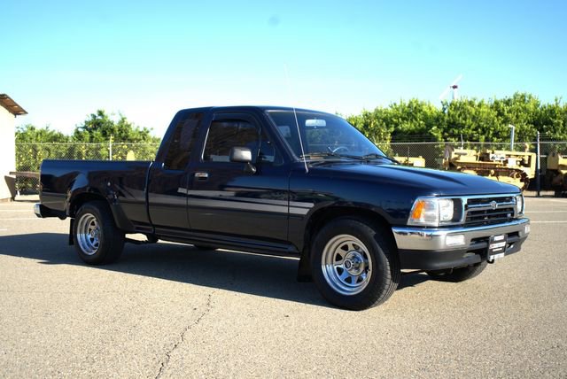 Used 1994 Toyota Pickup DX image 9