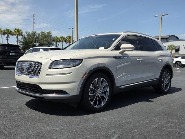 Used 2023 Lincoln Nautilus Reserve w/ Cargo Utility Package FWD image 2