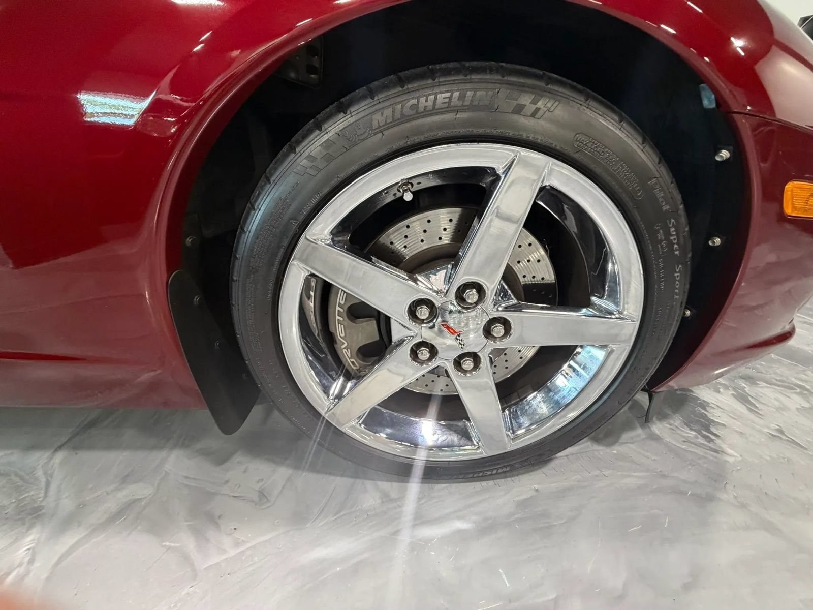 Used 2007 Chevrolet Corvette Coupe w/ Preferred Equipment Group RWD image 12