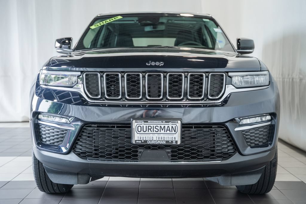 Certified 2023 Jeep Grand Cherokee Limited AWD/4WD image 2
