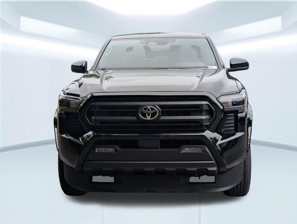 Used 2025 Toyota Tacoma SR5 AWD/4WD image 10