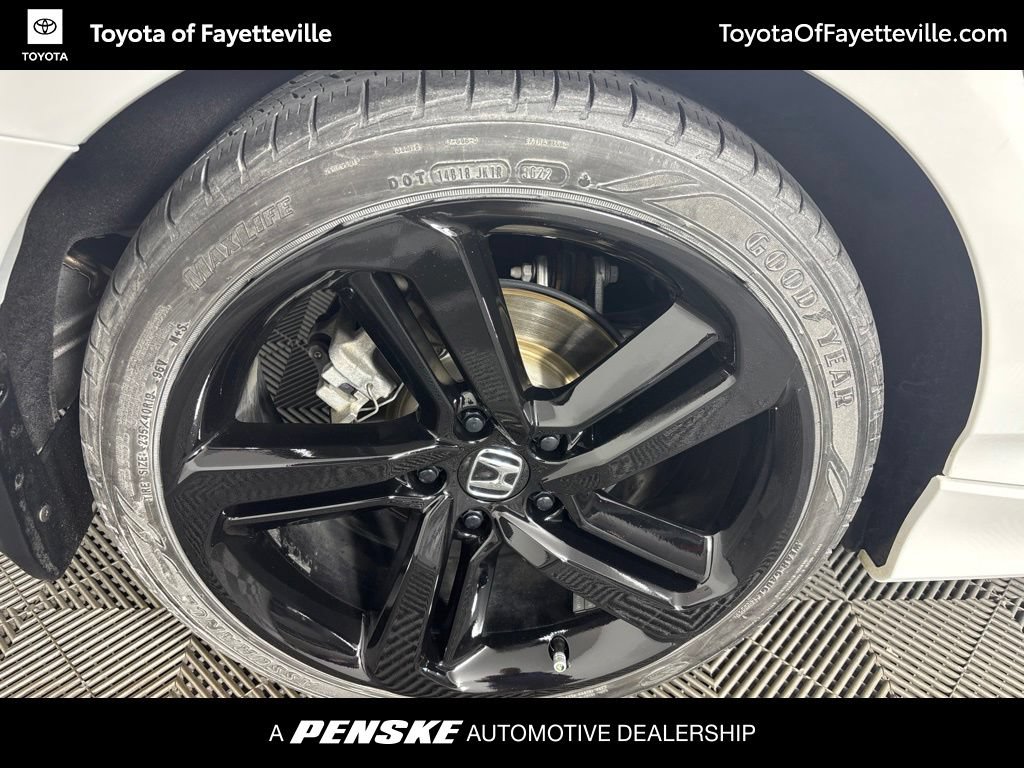 Used 2018 Honda Accord Sport image 32
