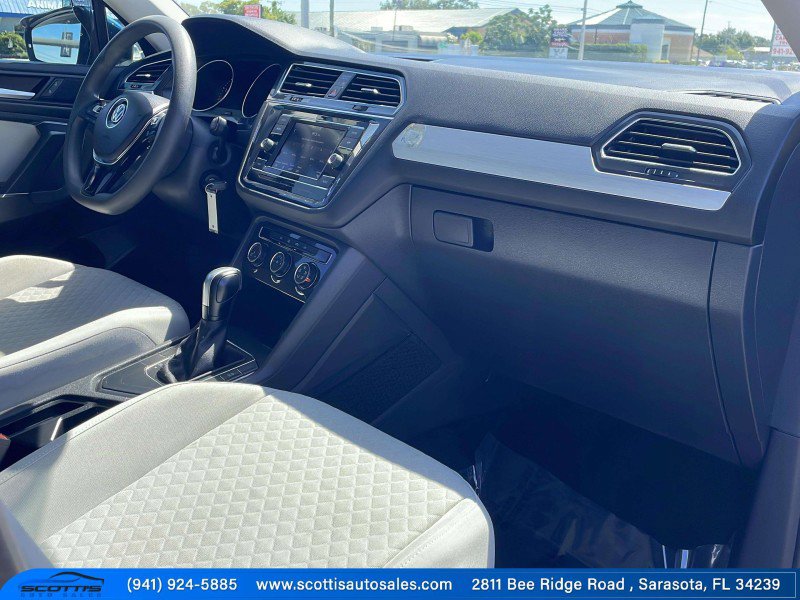 Used 2020 Volkswagen Tiguan S image 20