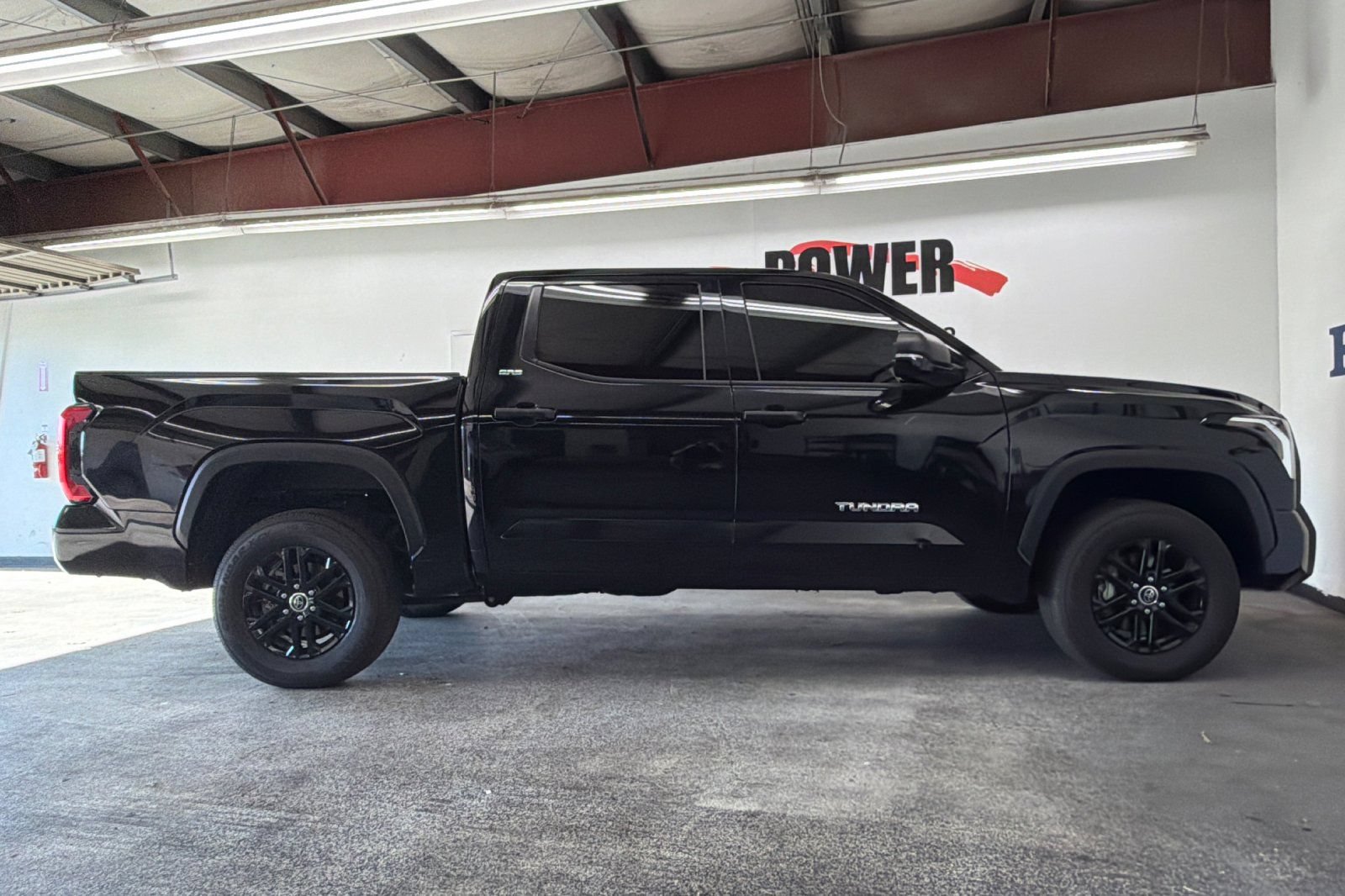 Used 2024 Toyota Tundra SR5 w/ SR5 Convenience Package AWD/4WD image 2