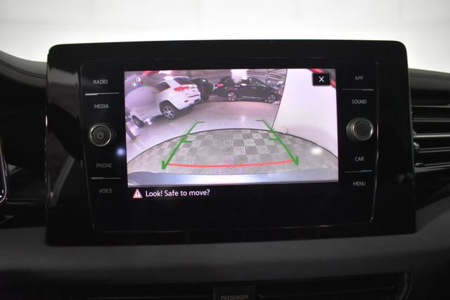 Used 2025 Volkswagen Jetta SE image 22
