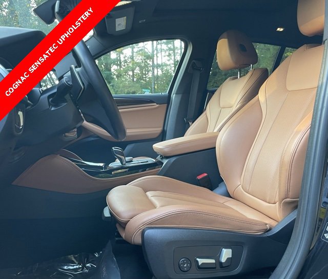 Used 2023 BMW X4 xDrive30i w/ Convenience Package image 2