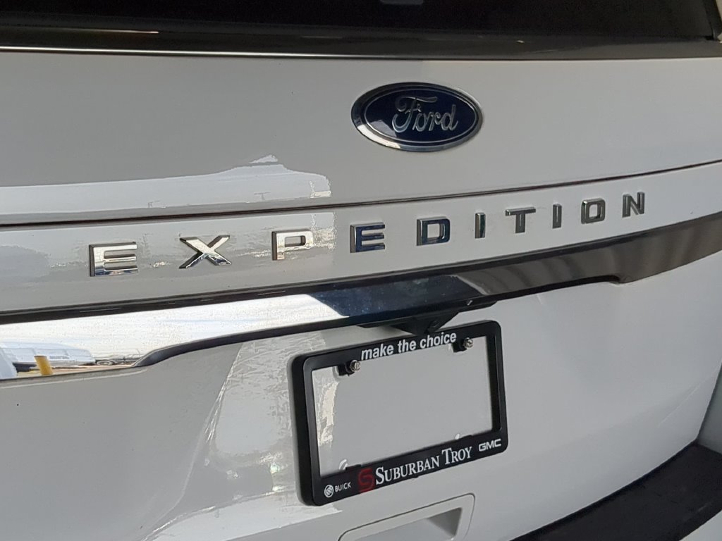 Used 2023 Ford Expedition Limited AWD/4WD image 16