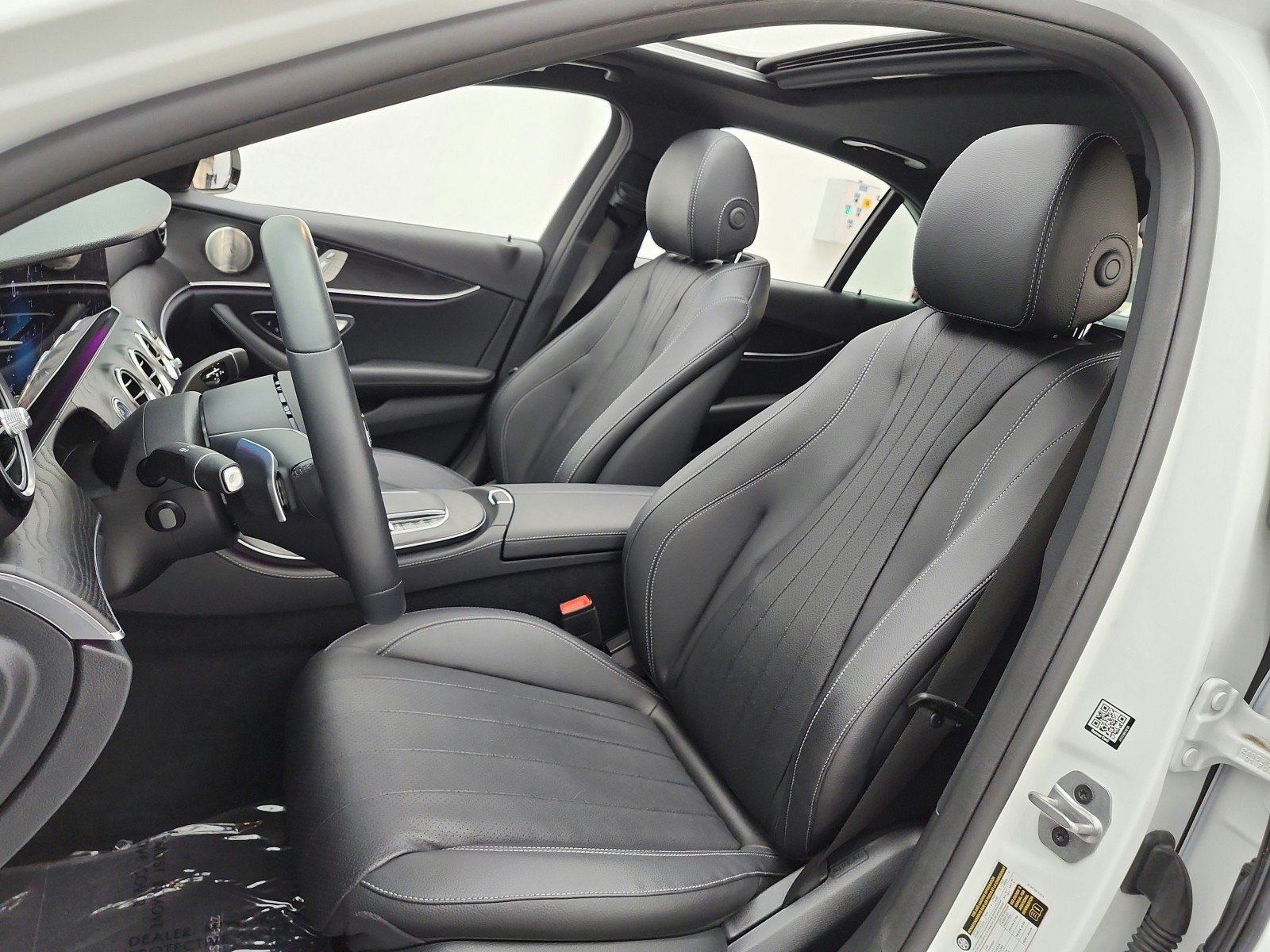 Used 2022 Mercedes-Benz E 350 Sedan image 10