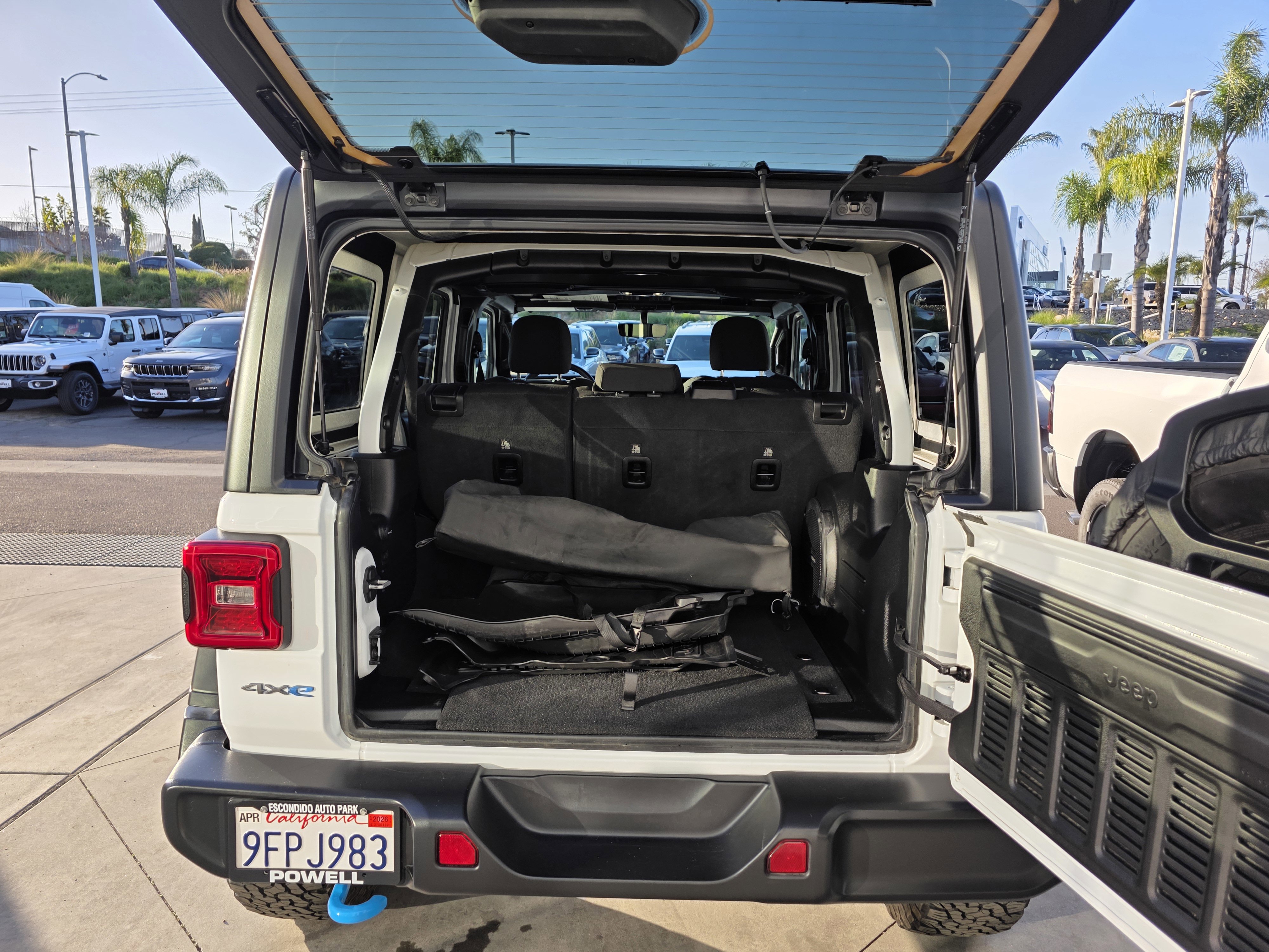 Certified 2023 Jeep Wrangler Unlimited Rubicon 4xe image 19