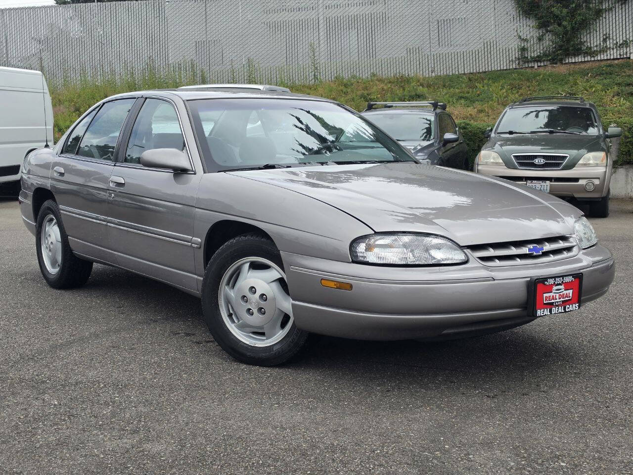 Used 1996 Chevrolet Lumina LS FWD image 3