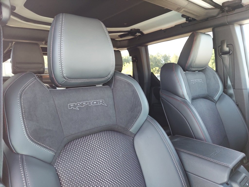 New 2025 Ford Bronco Raptor image 4