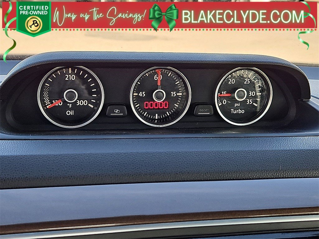 Used 2013 Volkswagen Beetle TDI image 25