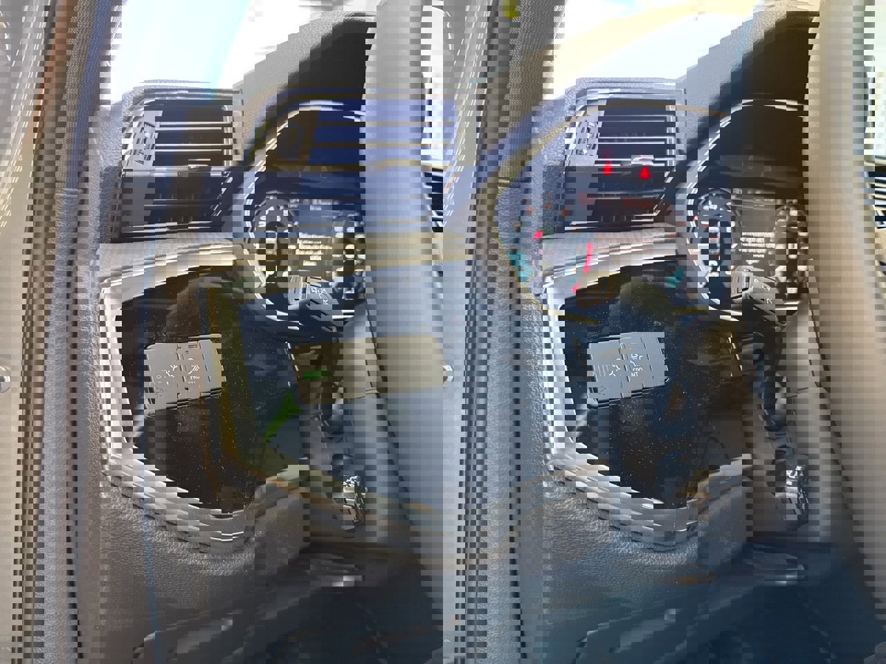 New 2025 Audi Q3 2.0T Premium image 37